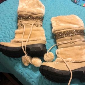 Boots size 39 and New